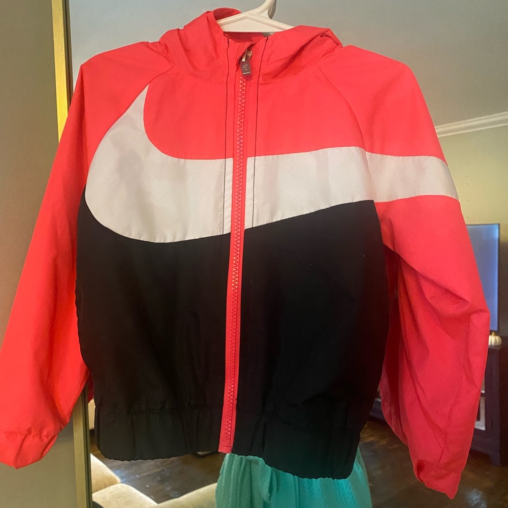 Nike wind breaker 2t- 3t